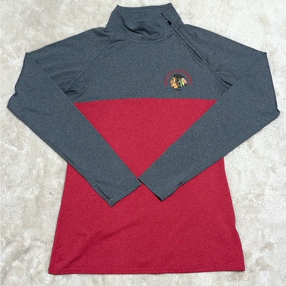 NHL Tops - Women’s Chicago Blackhawks Quarter Zip